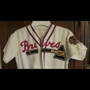 VINTAGE BRAVES BASEBALL UNIFORM